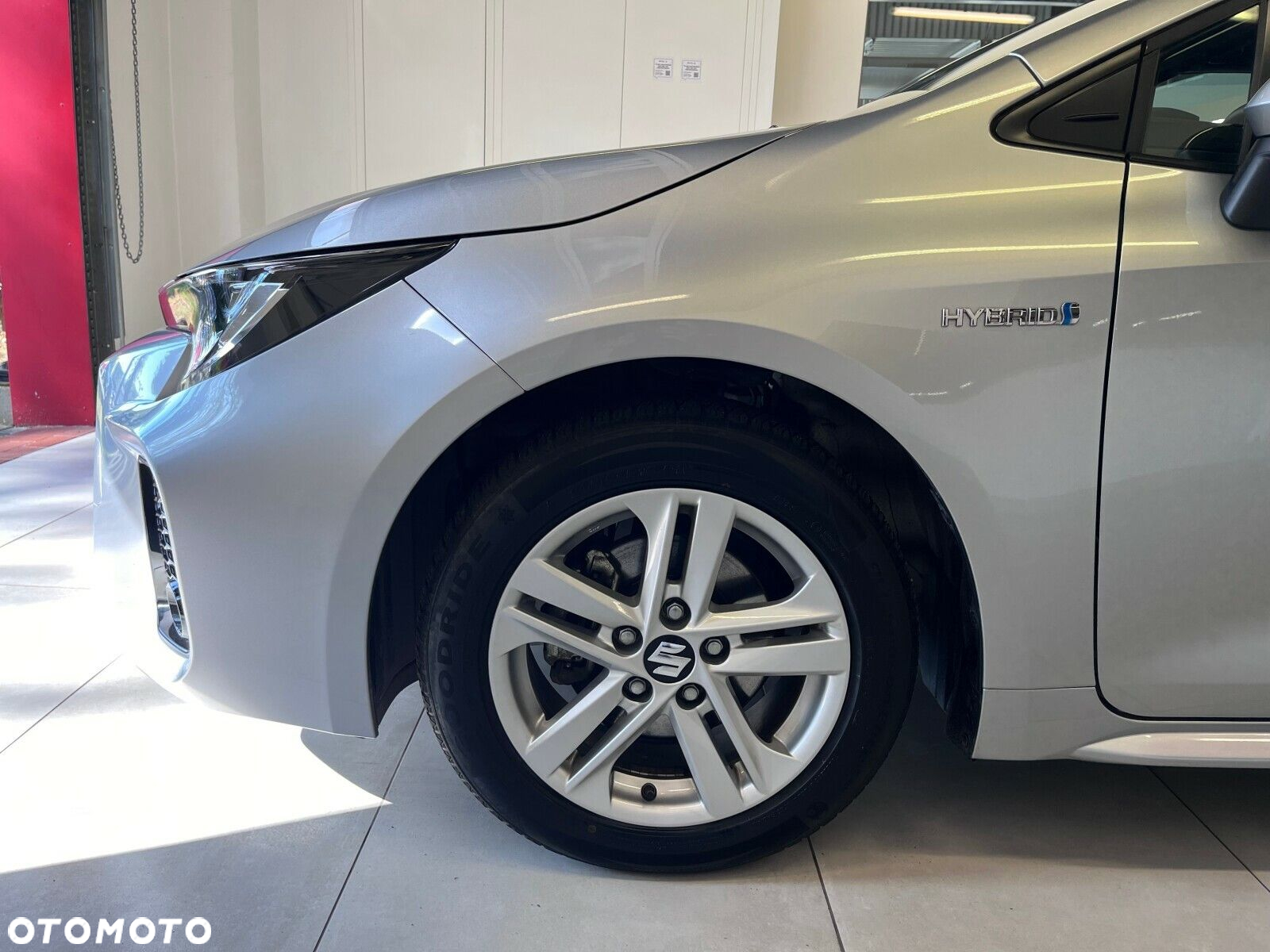 Suzuki Swace 1.8 Hybrid Premium Plus CVT - 6
