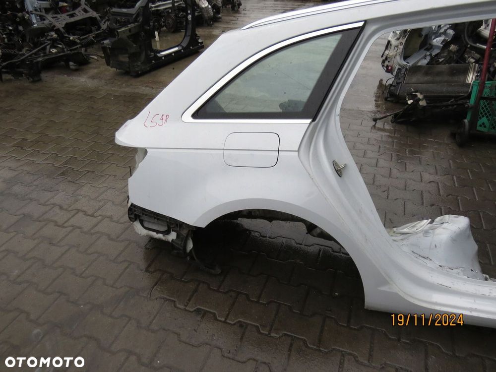 AUDI A4 B9 17R kombi tył prawy BŁOTNIK - 1