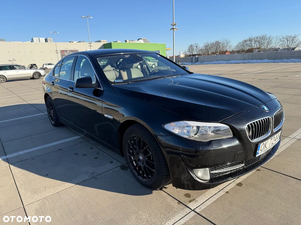 BMW Seria 5 535d xDrive - 24