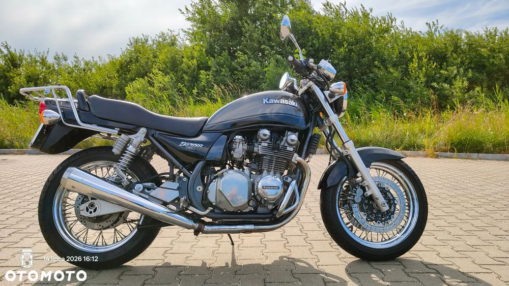 Kawasaki Zephyr - 2