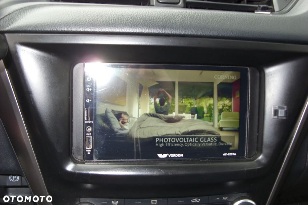 Toyota Avensis 1.8 Active MS - 16