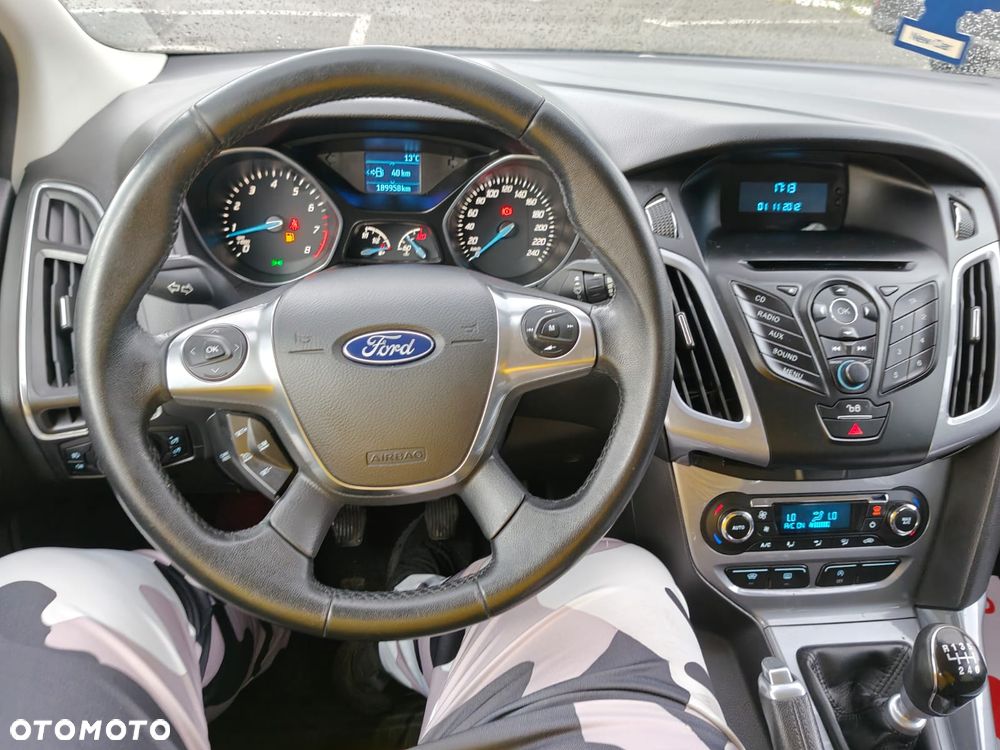 Ford Focus 1.0 EcoBoost Titanium - 17