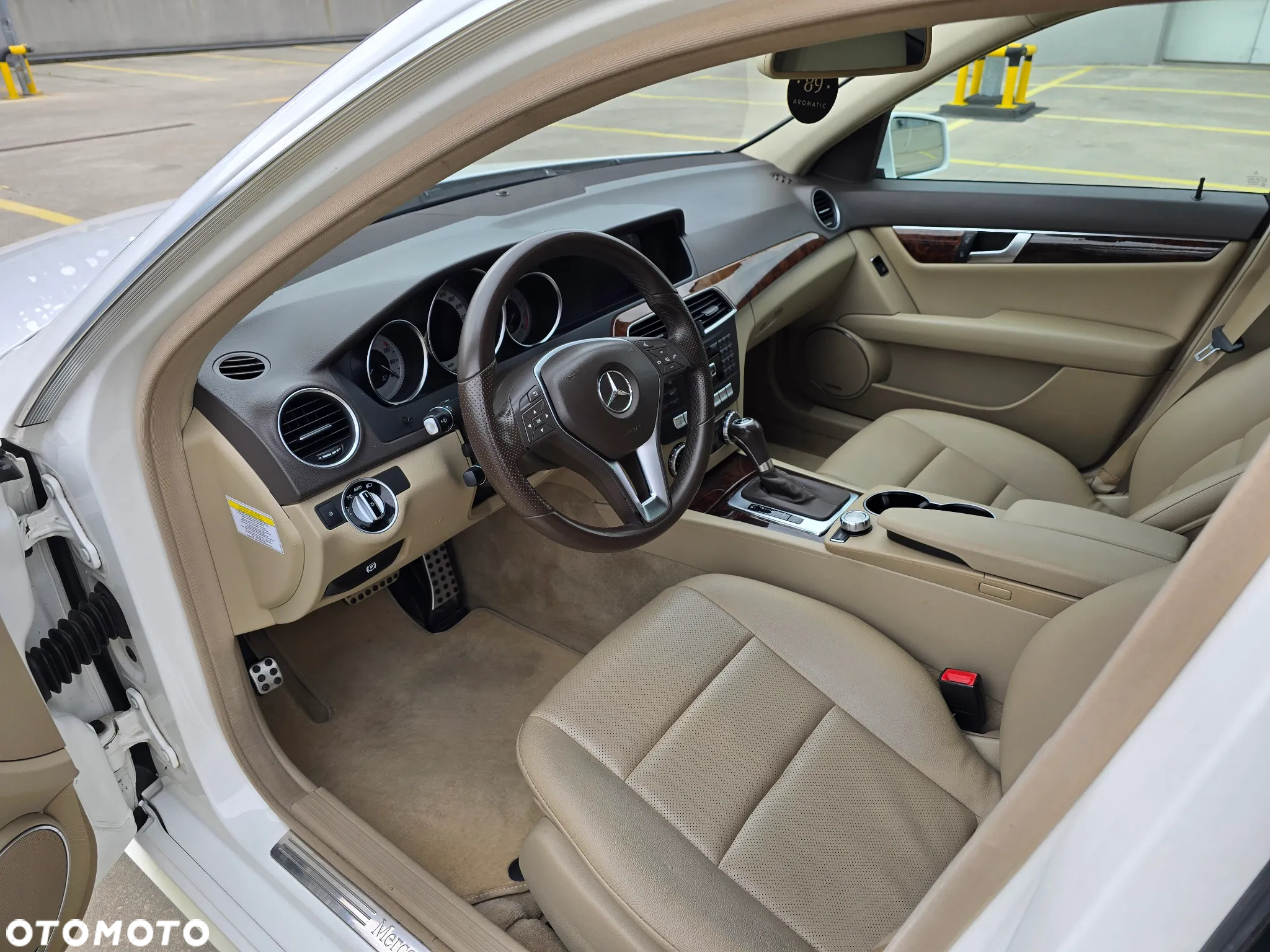 Mercedes-Benz Klasa C 350 T 7G-TRONIC Avantgarde Edition - 13