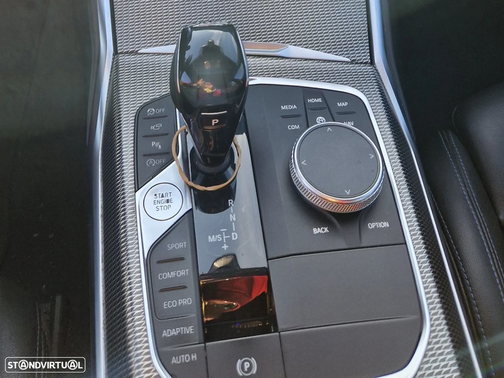 BMW 330 i Pack M Auto - 31