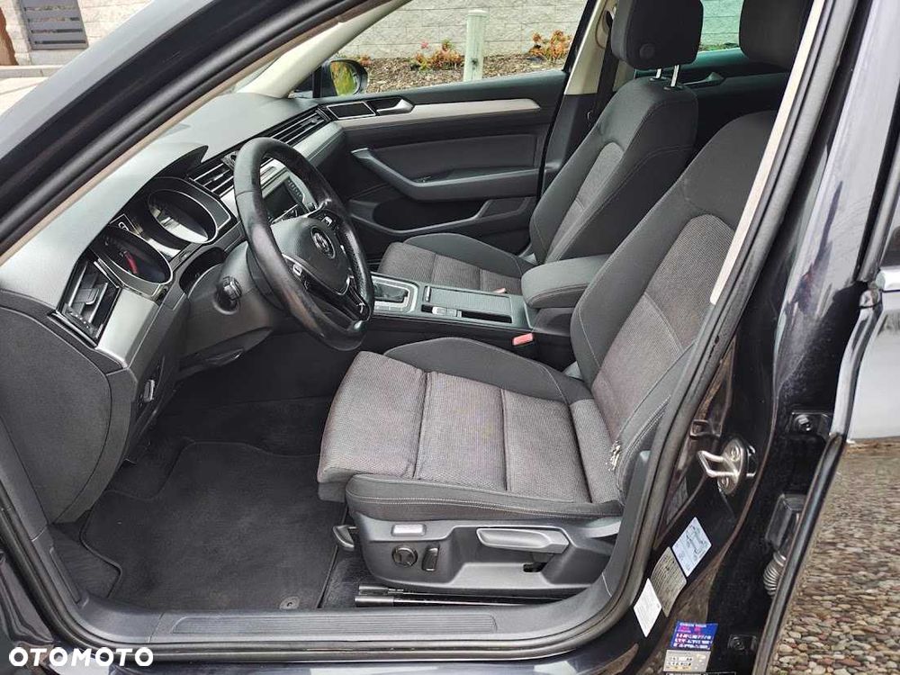 Volkswagen Passat Variant - 8