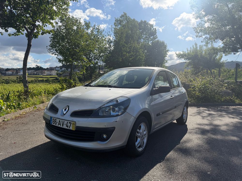 Renault Clio 1.5 dCi Confort - 8