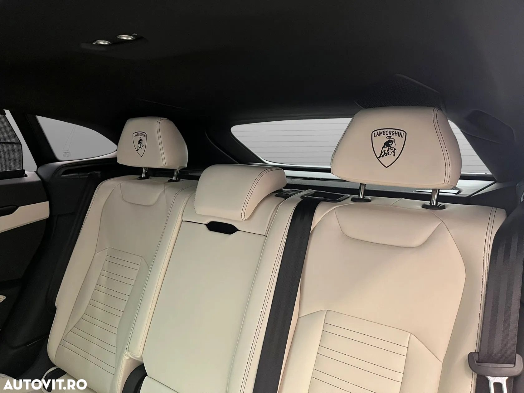 Lamborghini URUS - 16