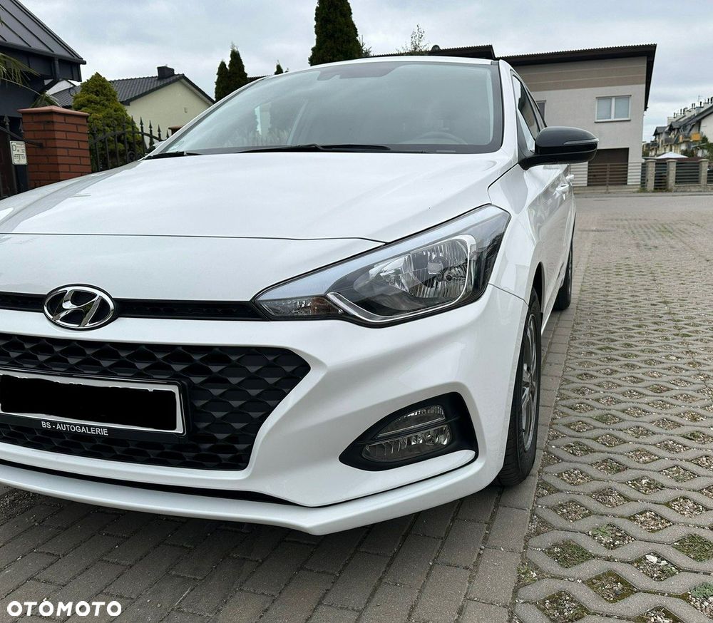 Hyundai i20 - 12