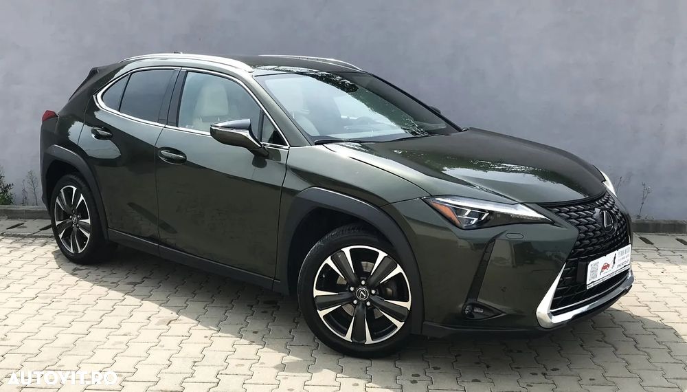 Lexus UX 250h E-FOUR Luxury ML - 2