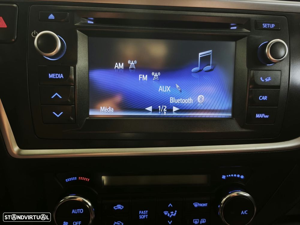 Toyota Auris Touring Sports 1.4 D-4D Active - 7