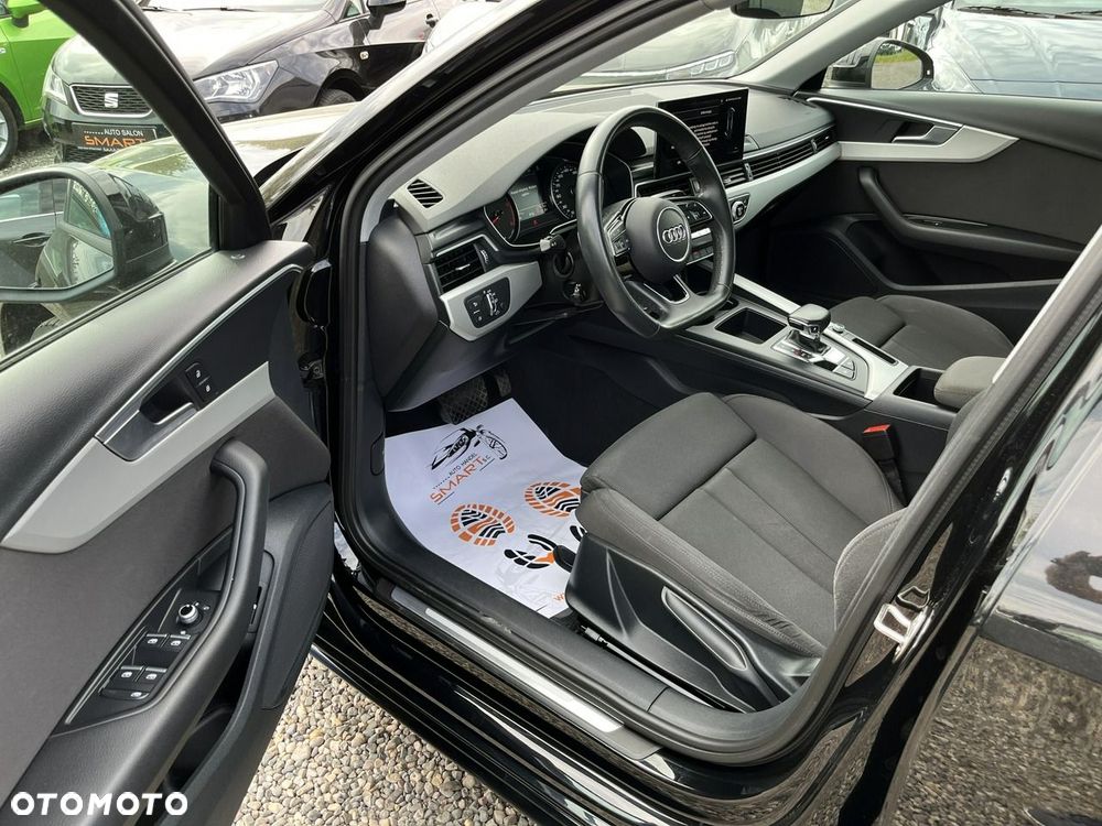 Audi A4 Limousine - 9