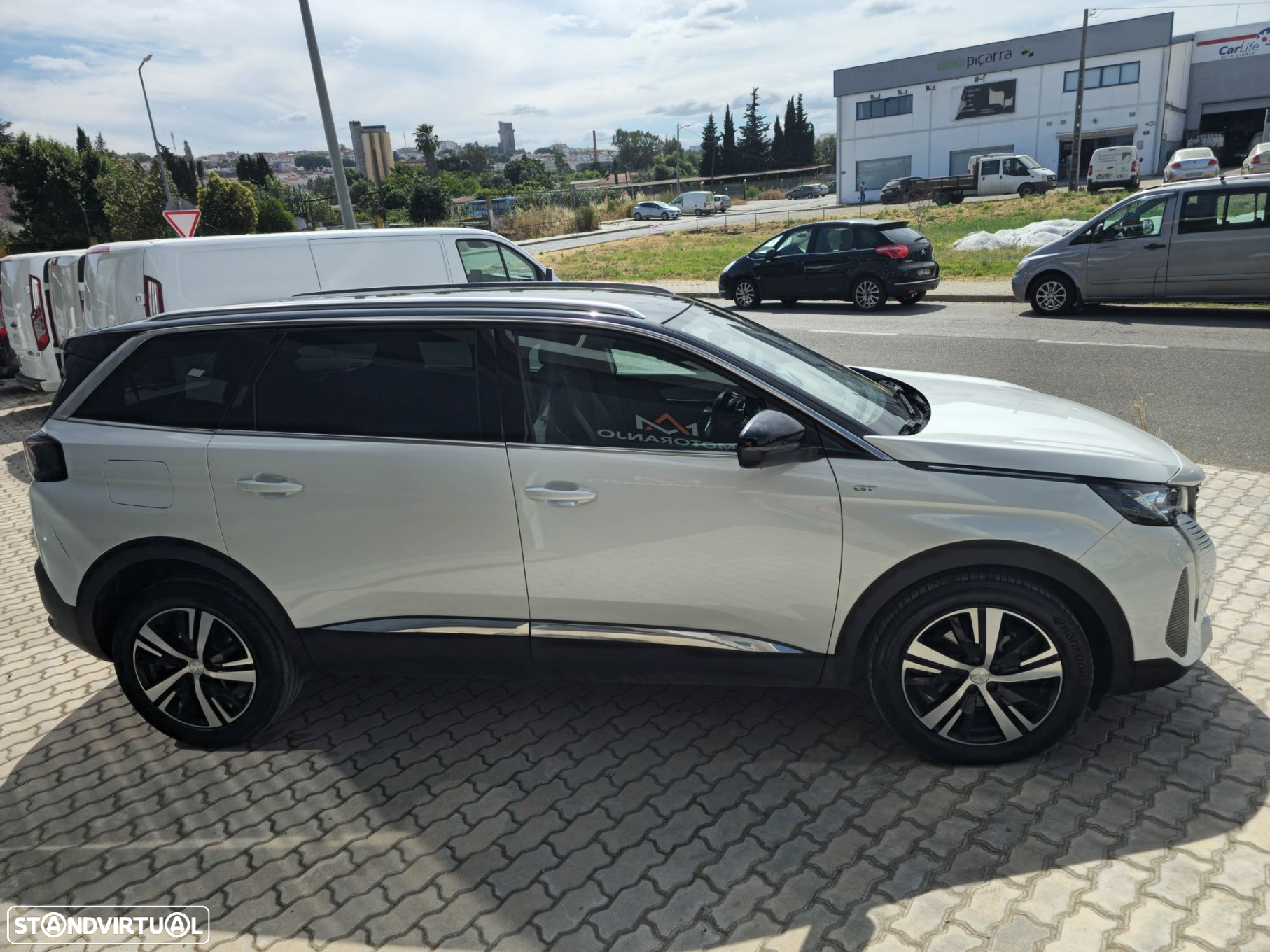 Peugeot 5008 1.5 BlueHDi GT EAT8 - 4