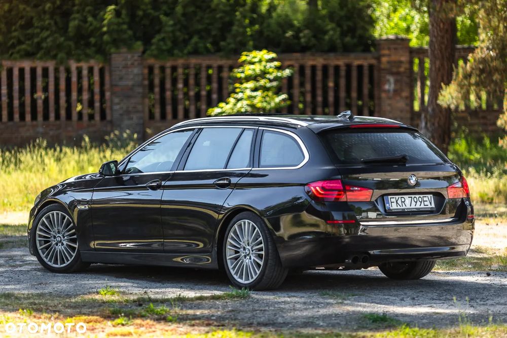 BMW Seria 5 530d xDrive Luxury Line - 15