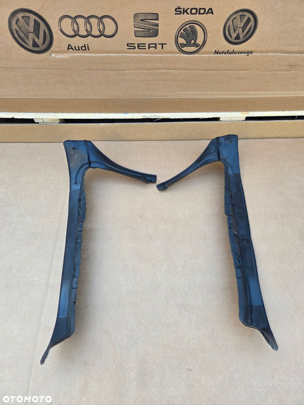 AUDI OE A5 8T LIFT WYGŁUSZENIE WYPEŁNIENIE BŁOTNIKA LEWY PRZÓD 8T0821111A - 1