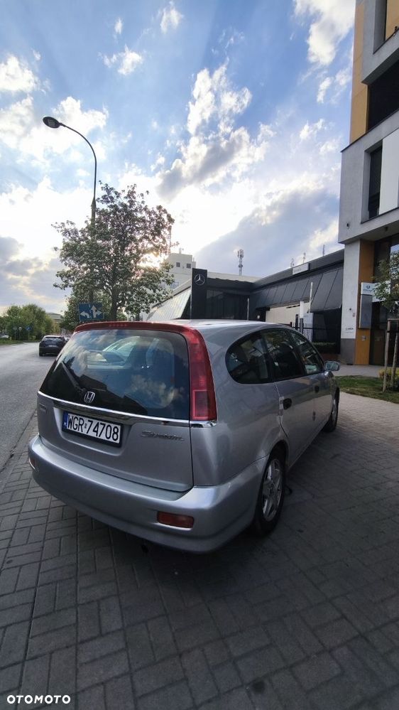Honda Stream 1.7i ES - 4