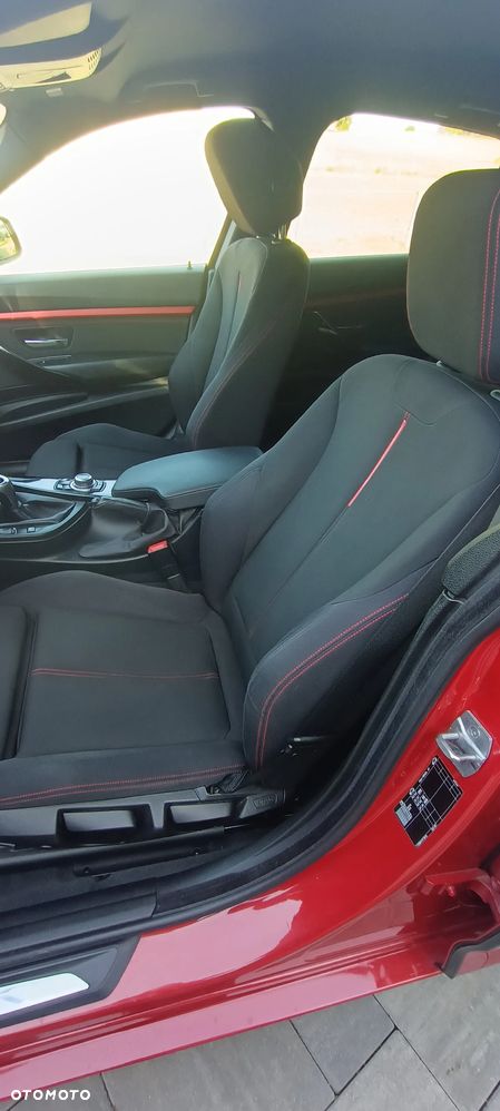 BMW Seria 3 318d Sport Line - 11