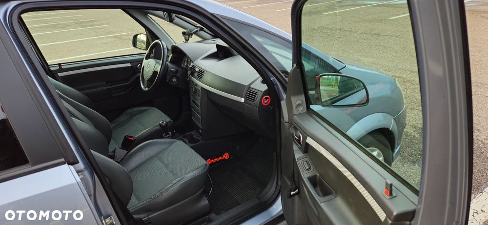 Opel Meriva 1.6 Cosmo - 13