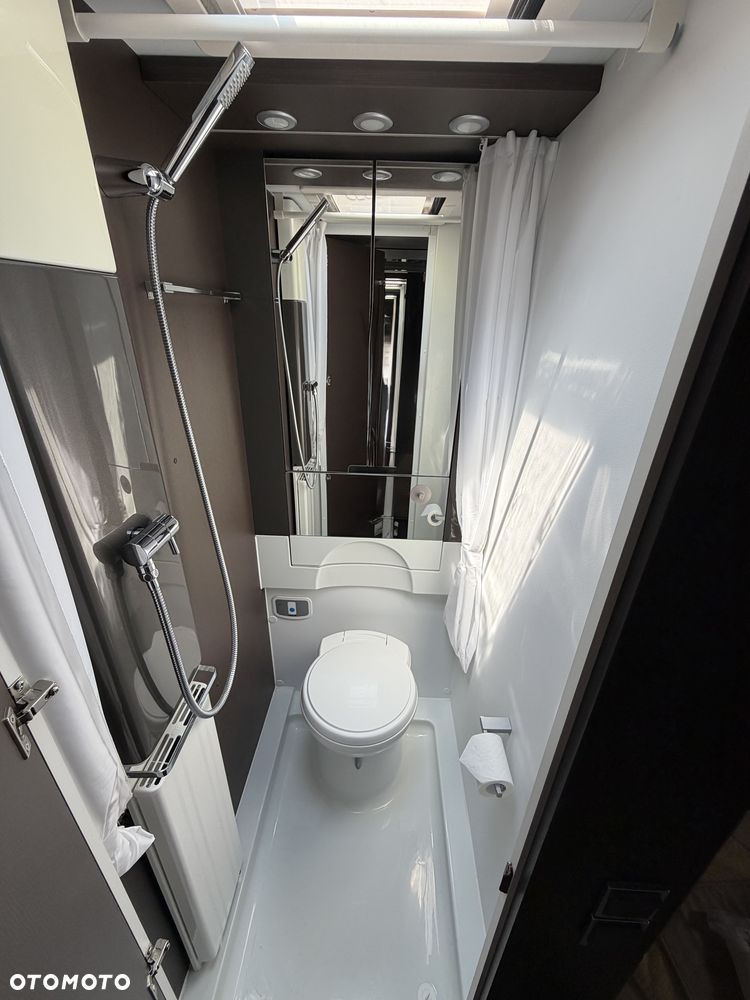 Adria Alpina 763 UK - 16