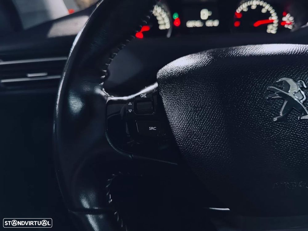 Peugeot 308 1.6 e-HDi Allure J17 - 21