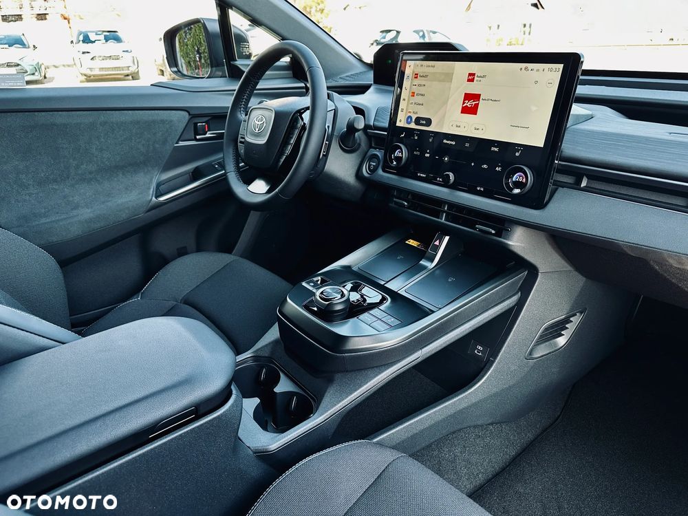 Toyota C-HR+ - 18
