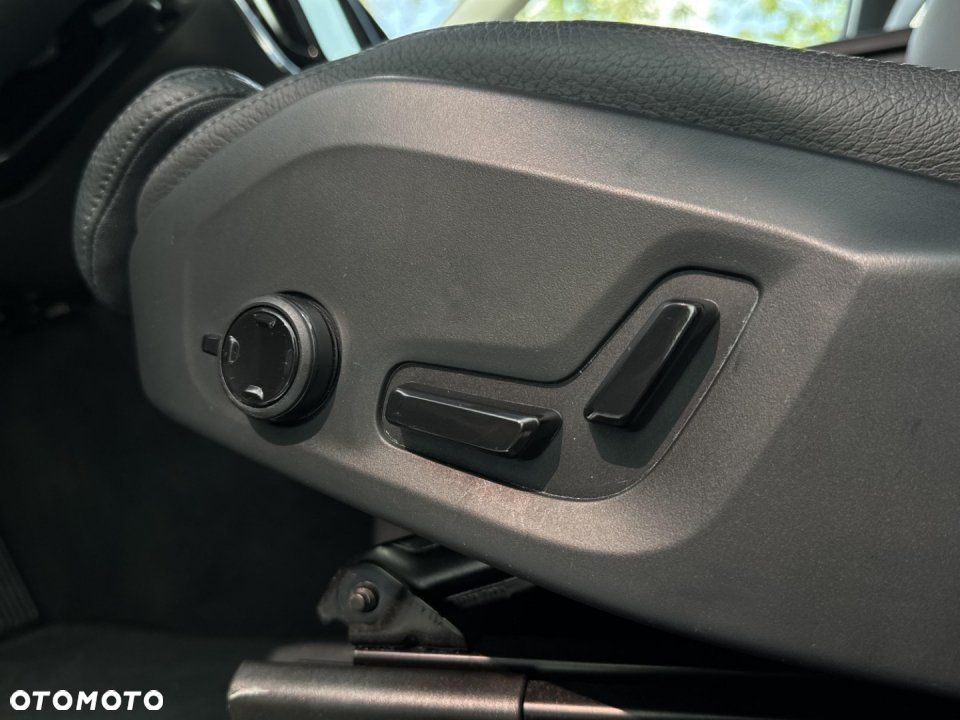 Volvo XC 60 - 20