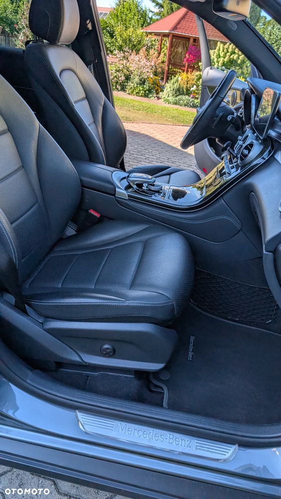 Mercedes-Benz GLC 300 4Matic 9G-TRONIC - 10