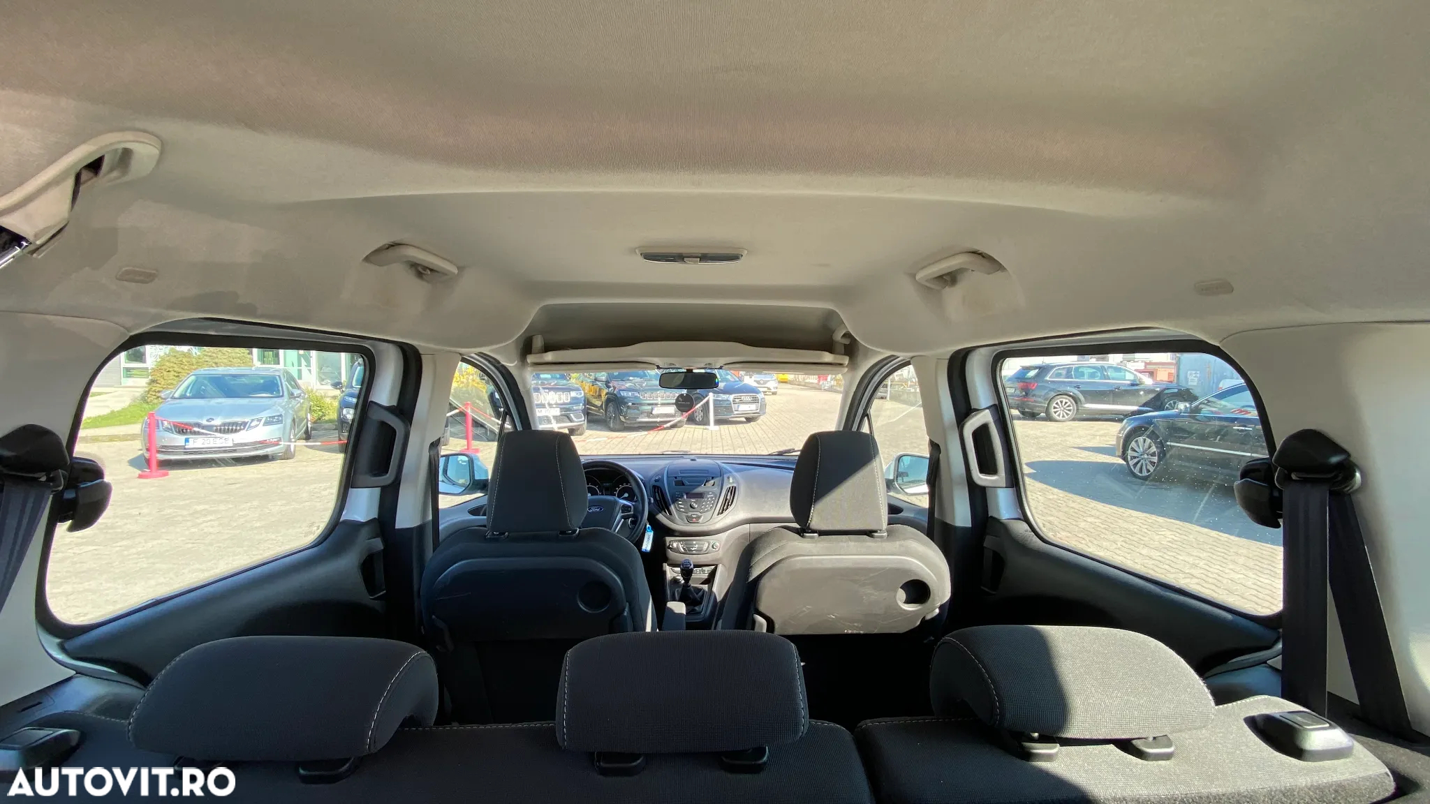 Ford Tourneo Courier - 5