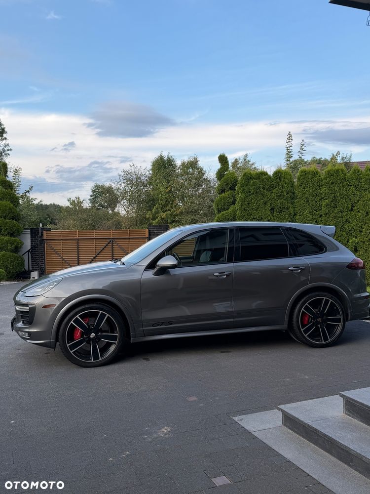 Porsche Cayenne GTS - 12