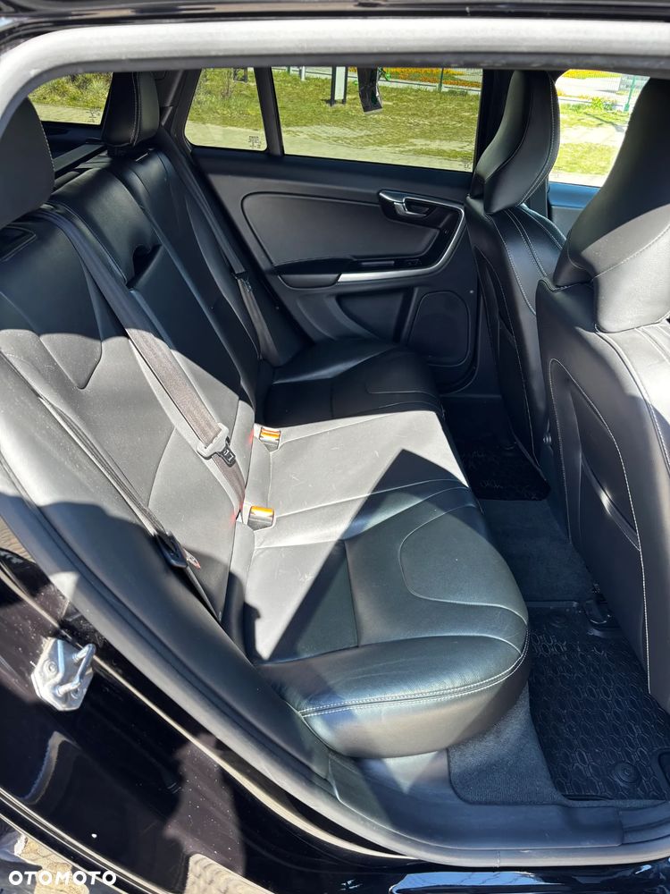 Volvo V60 D3 Geartronic Linje Svart - 11