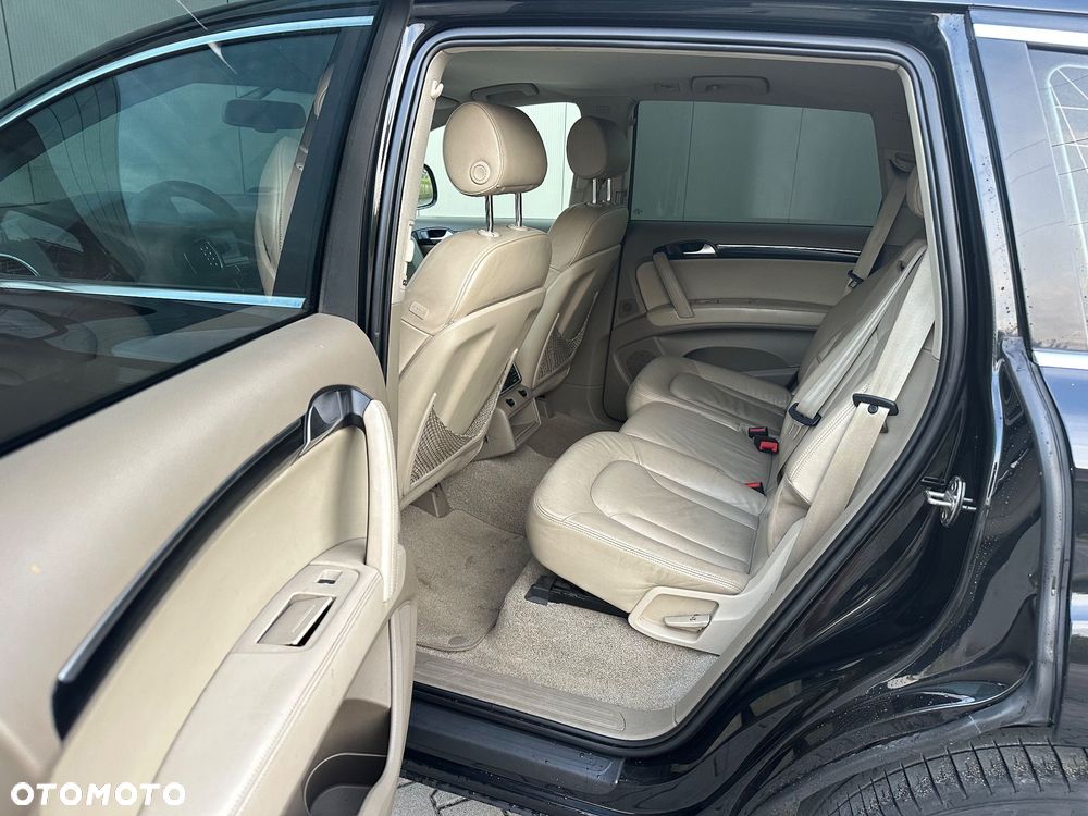 Audi Q7 - 9