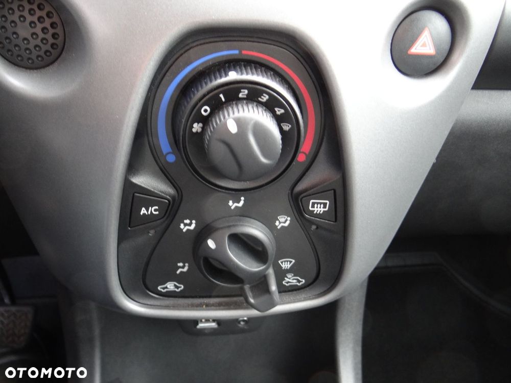Toyota Aygo - 12