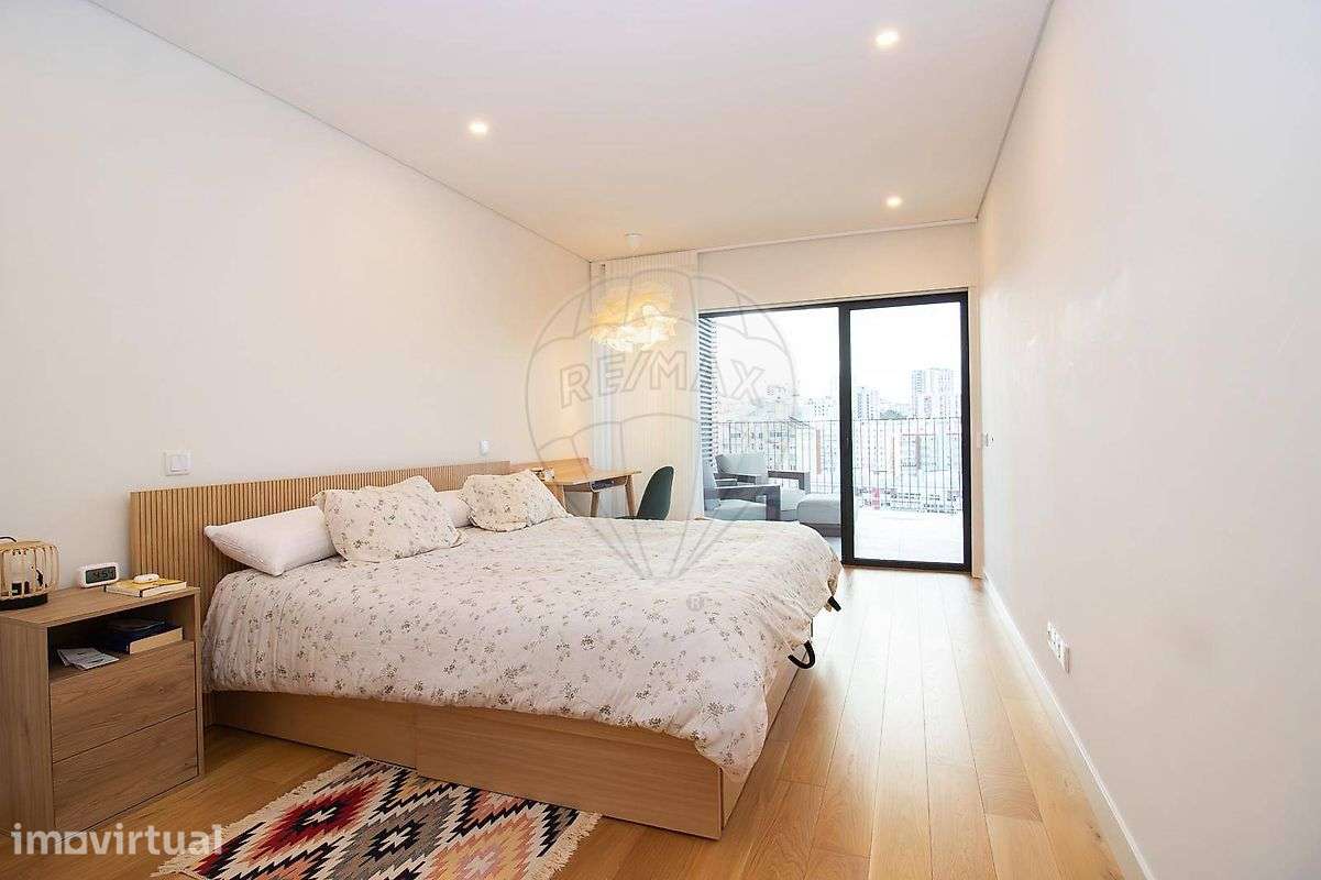 Apartamento T4 para venda - Grande imagem: 2/27