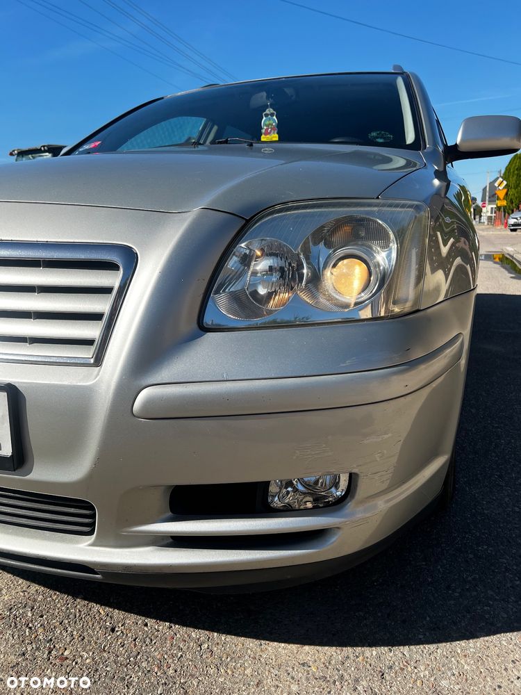 Toyota Avensis - 7