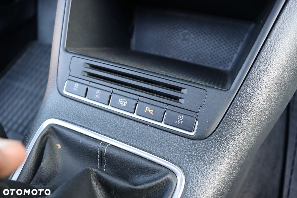 Volkswagen Tiguan - 24