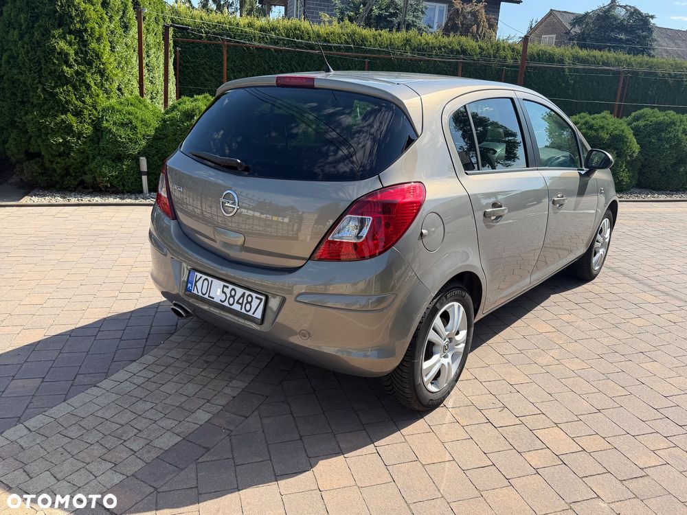 Opel Corsa 1.4 16V Active - 5