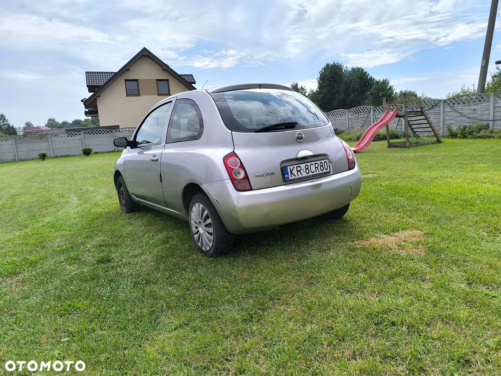 Nissan Micra 2004 photo 2
