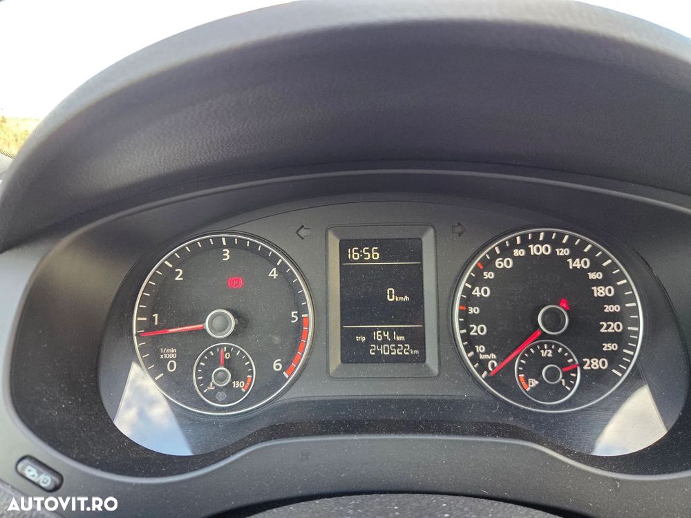 VOLKSWAGEN Jetta 2013 — imagine 13