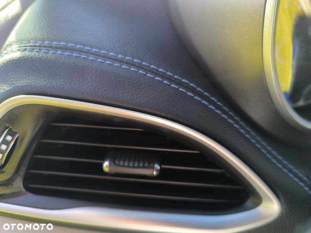 Chrysler Pacifica - 6