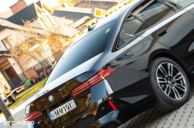 BMW Seria 5 520d mHEV - 4