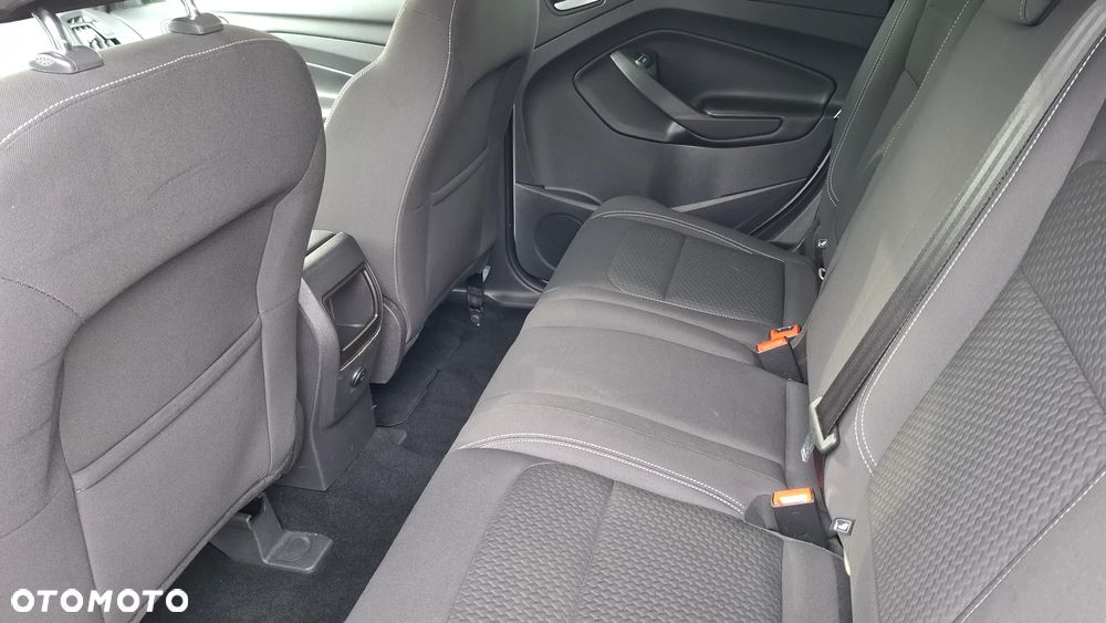 Ford Kuga 2.0 TDCi 2x4 Cool & Connect - 8