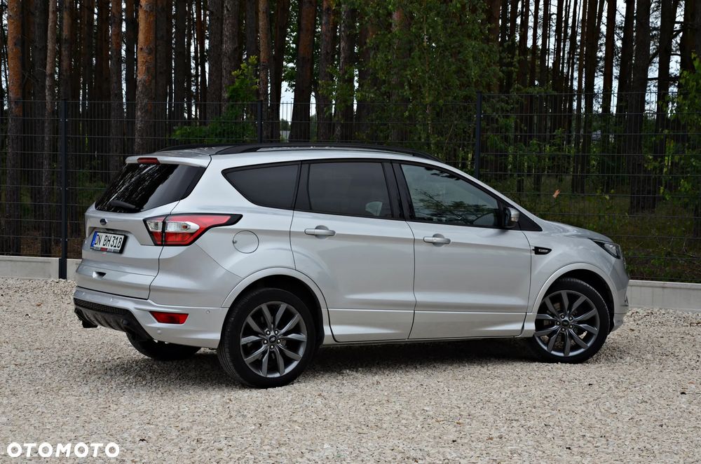 Ford Kuga - 24