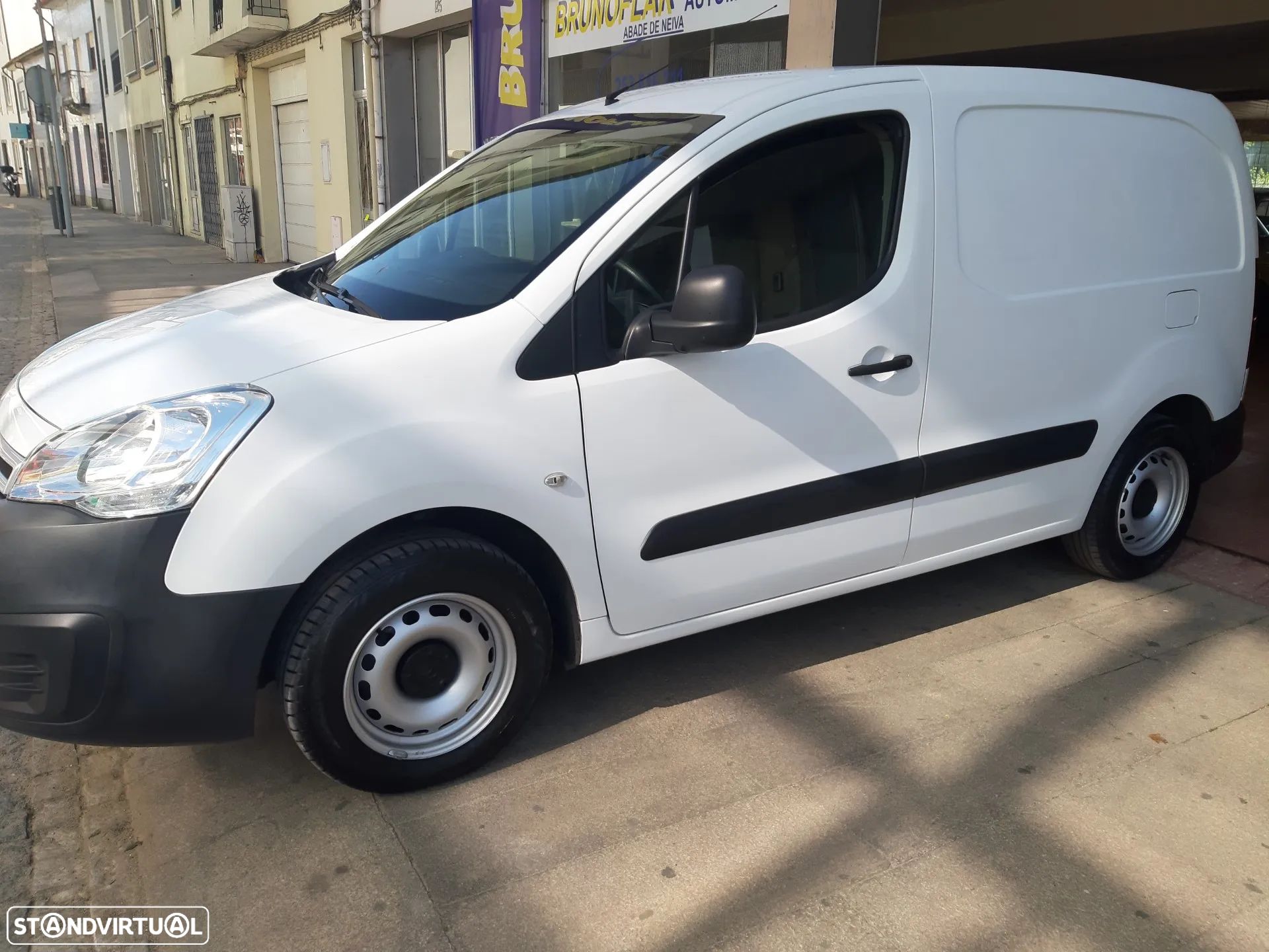 Citroën Berlingo 3 Lugares 100 Cv - 1