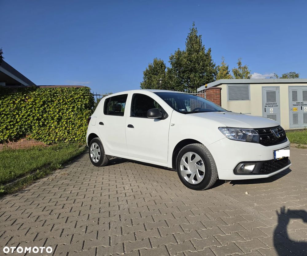 Dacia Sandero 1.2 16V 75 Essentiel - 12