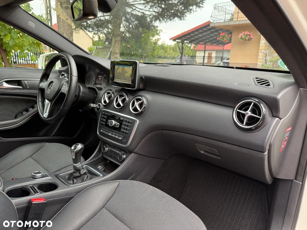 Mercedes-Benz Klasa A 180 (BlueEFFICIENCY) Style - 16