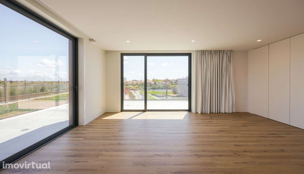 Apartamento T4 Duplex com terraço no Cais da Fonte Nova em Aveiro - Grande imagem: 4/31