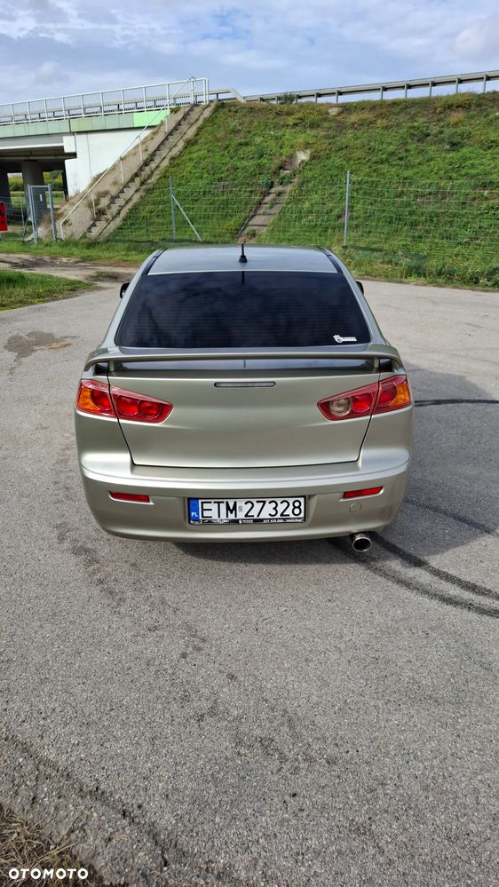 Mitsubishi Lancer 1.8 Invite - 7