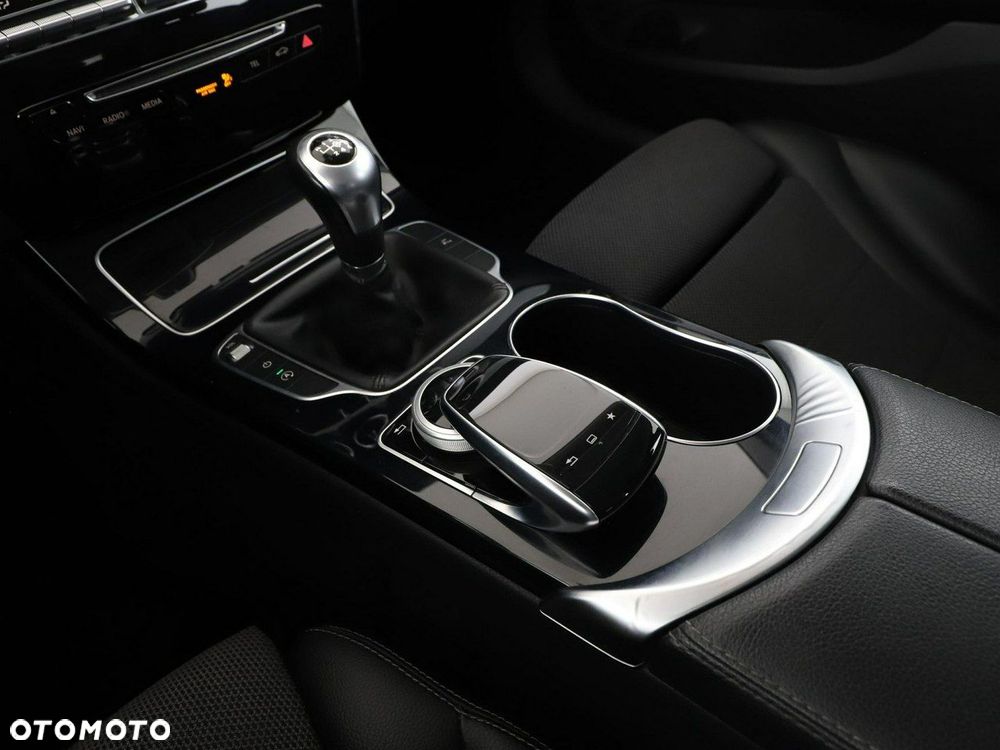 Mercedes-Benz Klasa C 180 - 28