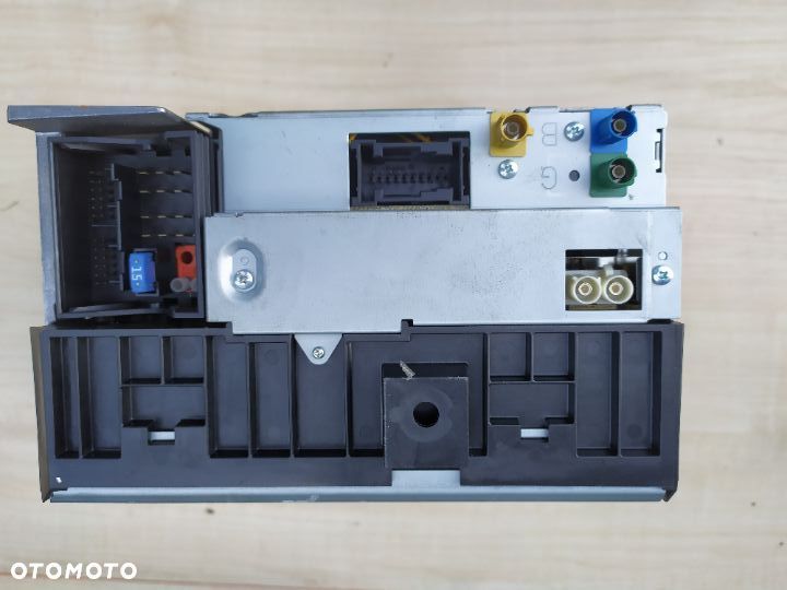 MERCEDES ML GL 164 LIFT command radio CD Europa   SD - 5