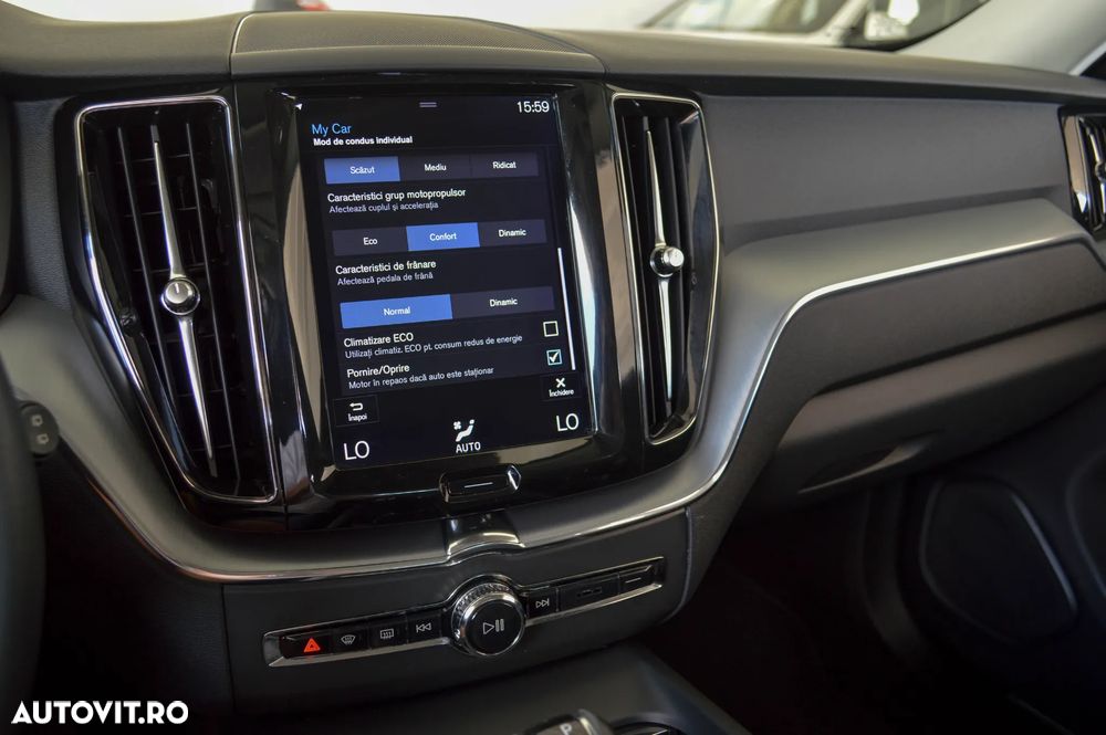 Volvo XC 60 D4 AWD Geartronic Momentum - 14