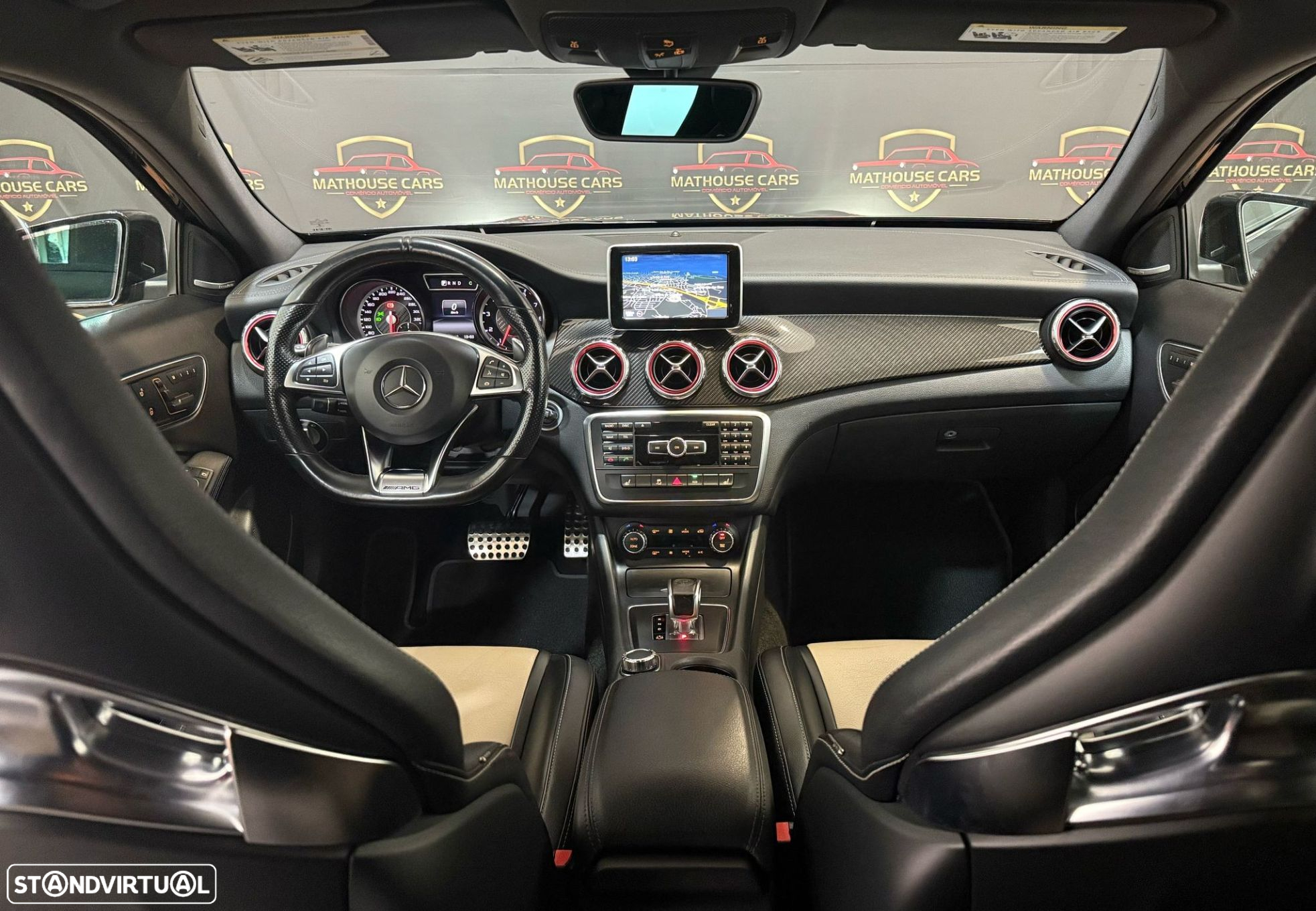 Mercedes-Benz GLA 45 AMG 4-Matic - 16